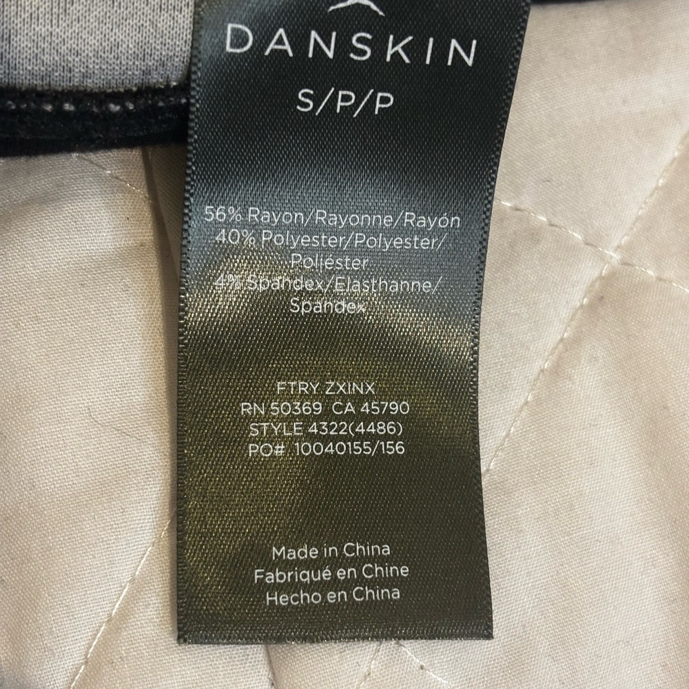 Danskin Women's Black and White Striped Top.ut910 - Picture 8 of 10